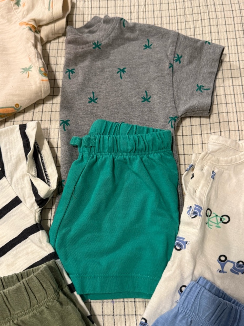 Three Cat & Jack Toddler Matching Short & Tee sets & Carters Henley Romper 18mo - Picture 3 of 5